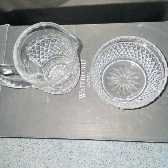 Waterford crystal sparkling cream and sugar set from the Giftware collection - Picture 6 of 7